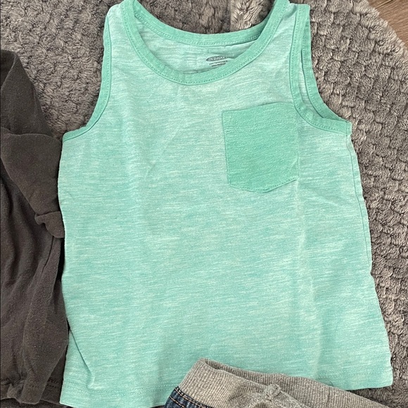 Baby boy 12-18months fall shirts and pants bundle - Picture 3 of 14